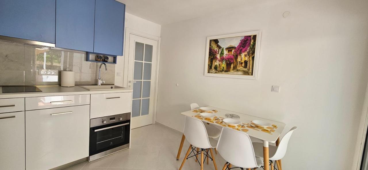 Sea View Apartment Aria Petrovac na moru Exterior foto